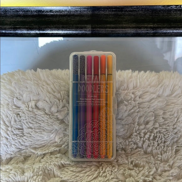 Dream Doodlers Colorful Pen Set - Picture 1 of 3